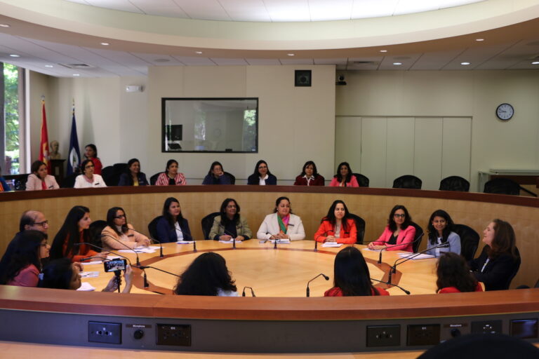 Professor Laurie Hodrick, A :: A. Barton Hepburn Professor of Economics, Faculty of Business & Visiting Professor of Law